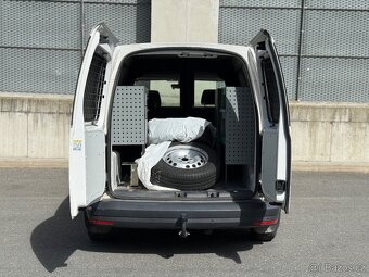 Volkswagen Caddy 1.4TGI DSG, tažné, výhřev, DPH - 10