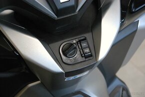 Honda Forza 300 ABS - původ ČR, 1.maj, 24 990 km - 10