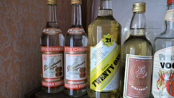 Alkohol - vodka, griotte - starý, historický, retro alk. - 10