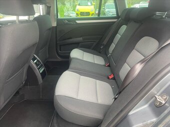 Škoda Superb 1,6 TDi combi II GreenLine (2012) - 10