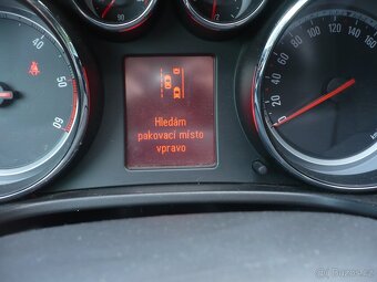 Opel Insignia 2.0 CDTi - 10