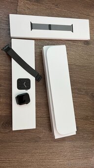 Apple WATCH 6 40mm SPACE GRAY ALUMINUM Case+řemínek MILANESE - 10