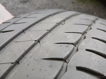 Prodám sadu Orig ALU kol Ford 215/55R16 letní - 10