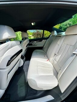 BMW 730d xDrive, Záruka BMW Premium Selection 5/2025 - 10