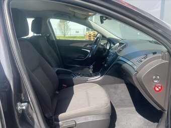 Opel Insignia 2,0 CDTI Sports Tourer S/S (2010) - 10