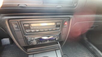 Volkswagen Passat B5 3B 1.6 Benzín - 10