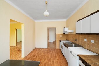 Prodej rodinného domu v Jeseníku nad Odrou - 10