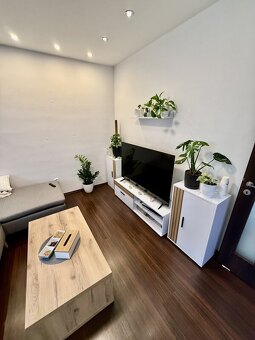 TOP CENA - pronájem bytu 2+1 54,7 m2 za 11000 Kč/měsíc v cen - 10