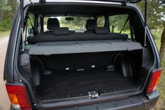 Lada Niva Urban, Black edition - 10