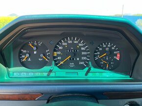 Mercedes Benz E220 W124 62.600KM - 10