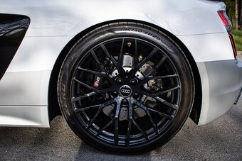 Audi R8 RWS 5.2 FSI V10 1 of 999 špeciálna edícia, karbón - 10