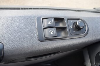 Volkswagen Transporter 2,5 TDi L2H2 SERVISOVÁNO,PO STK - 10