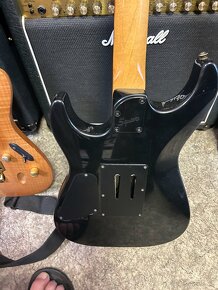 Dve krasne el. kytary Fender Squier a Ibanez - 10