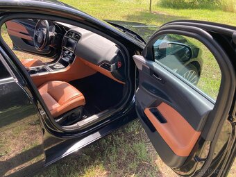 Jaguar XE 2.0d 132kW - 10