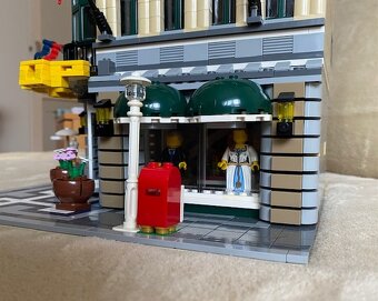 LEGO CREATOR EXPERT - 10211 - GRAND EMPORIUM - 10