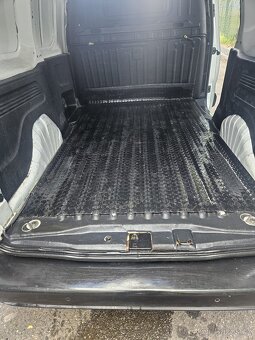 Peugeot partner L2, 1,6Hdi, RV. 2020, 3 místné, 145tis.km, o - 10