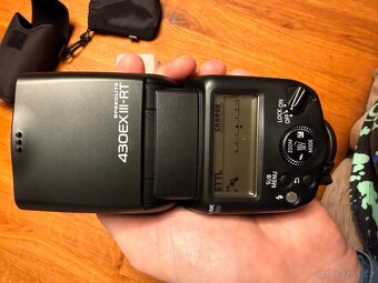 Canon EOS 250D+ blesk + stativ + brašna - 10