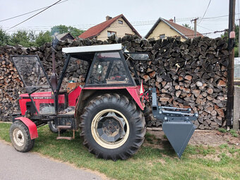 Hydraulická lopata za traktor - 10