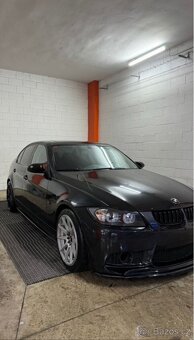 Podprahove lišty pro BMW E90 E91 E92 E93 - Černý Lesk - 10