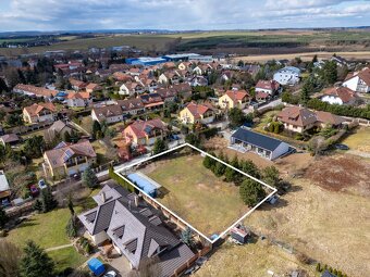 Prodej stavebního pozemku 1230 m2 v Dolních Jirčanech - 10