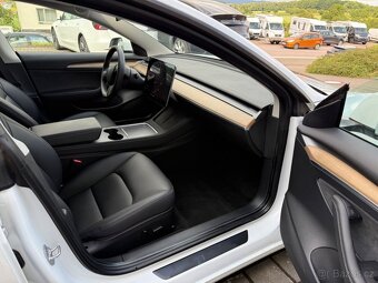 TESLA MODEL 3 SR+ - 10