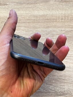 iPhone 11 64GB (nová baterie) - 10
