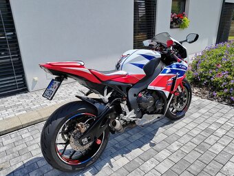 Honda cbr 1000 rr Fireblade - 10