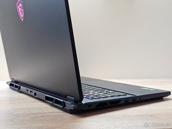 18" MSI STEALTH 18 HX_U9-275HX_32GB_2TB_RTX 5070 Ti 12GB - 10