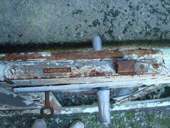 ŽELEZNÉ/KOVOVÉ DVEŘE - 10