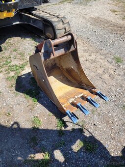 minibagr Yanmar VIO 80-1A - dělené rameno - 10
