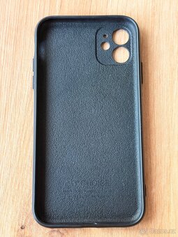iPhone 11 64gb + příslušenství - 10