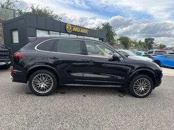 Porsche Cayenne 2016 - 10