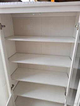 VITRÍNY IKEA HEMNES - 10