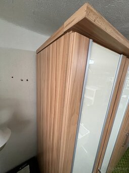 ŠATNÍ SKŘÍŇ 300 cm - 10