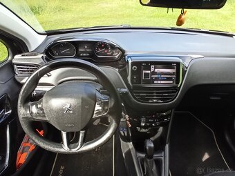 Peugeot 208 - 10