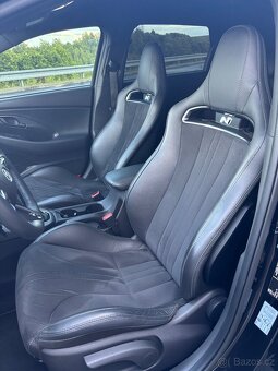 HYUNDAI i30N Sport Performance - 10