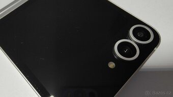 Samsung Galaxy Z Flip6 (F741B) 12GB/512GB, White - 10