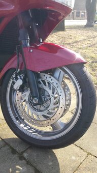Honda 1100 ST Pan european - 10