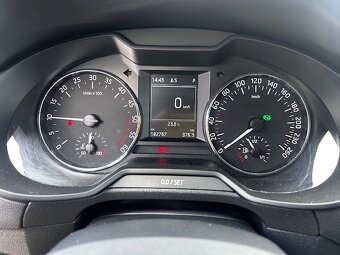 Škoda Octavia kombi 1.6 TDi DSG, 2016, navigace, vyhř. sed. - 10