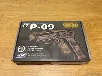 Airsoft P-O9, bez opotřebení, nahradní zasobník na CO2. - 10