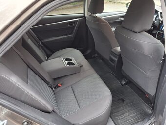 Toyota Corolla 1.6i Automat 2016 - 10