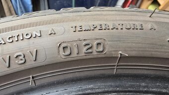 Letní pneu 225/40/19 Bridgestone - 10