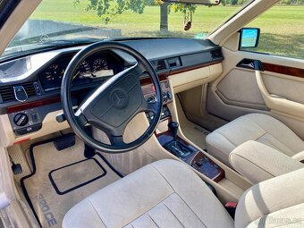 Mercedes Benz w124 E320 coupe - 10