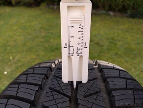 215/60 R17 100V Zimní pneu Barum - 10