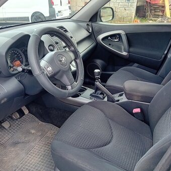 Toyota RAV4,2.2D-4D,100KW,4x4, r.v.11/2008 - 10