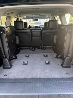 TOYOTA LAND CRUISER 4x4 VDJ200L - 10