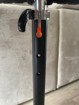 Dětská koloběžka s led světly - skládací - 10