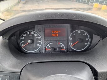 Peugeot Boxer 3.0 6 místné rok.v 2012 stk 26/3 najeto :372 - 10