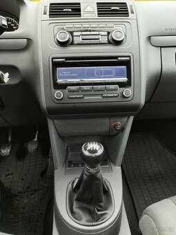 Volkswagen Touran 1.6 TDI BlueMotion Technology Comfortline - 10