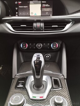 Alfa Romeo Stelvio 2.2 154kw Q4 VELOCE TI , odpočet DPH - 10